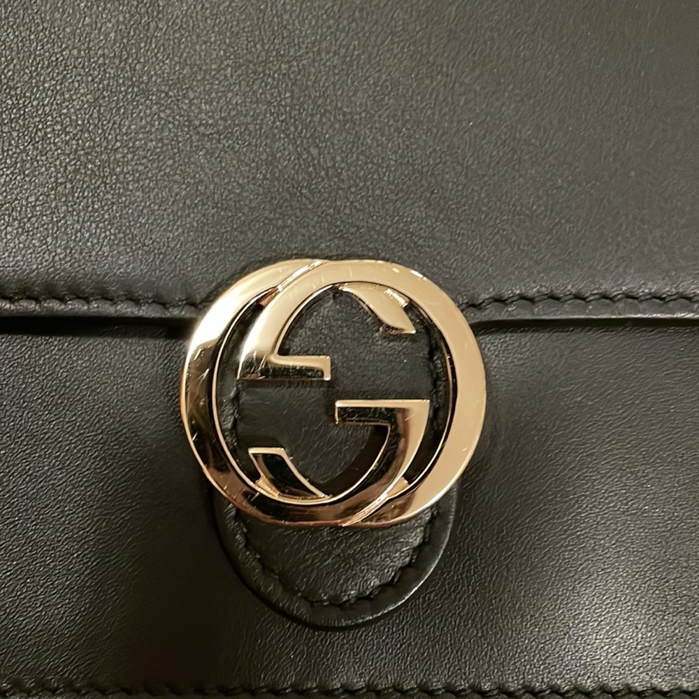 Gucci black leather crossbody - Picture 2 of 14